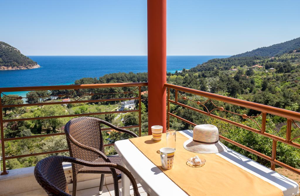 Aphrodite Villas Koinira Exterior foto
