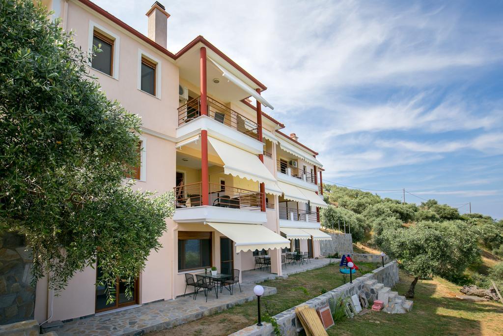 Aphrodite Villas Koinira Exterior foto