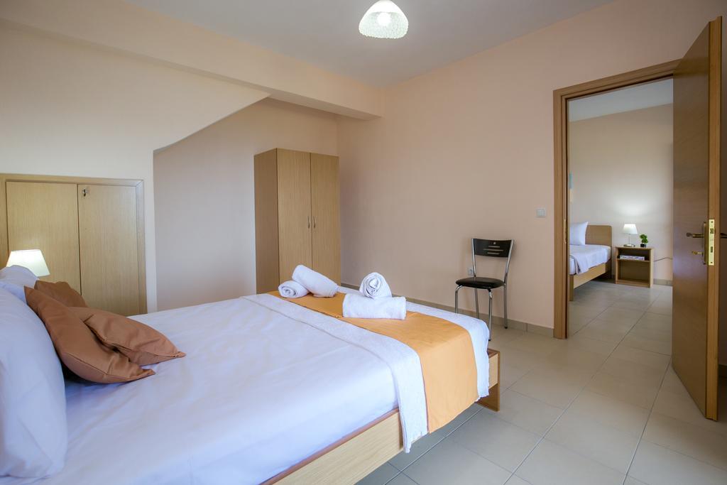 Aphrodite Villas Koinira Exterior foto
