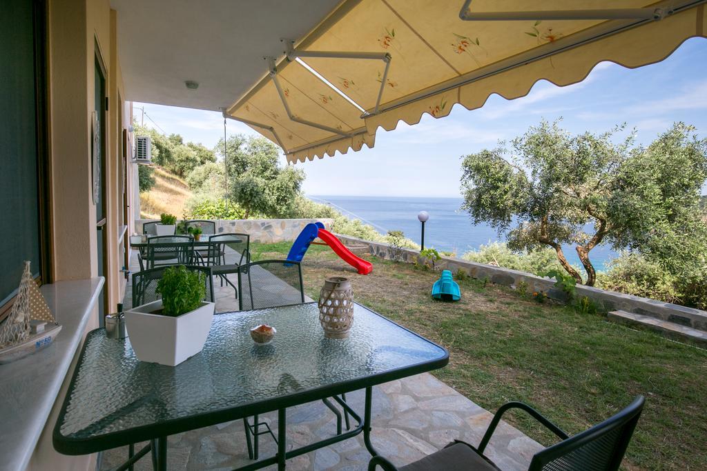 Aphrodite Villas Koinira Exterior foto